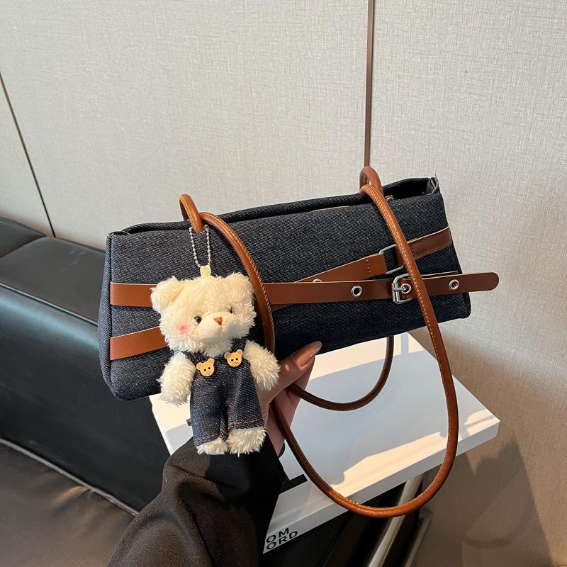 Autumn New Small Fresh Fashion Bag Niche Versatile Commuter Shoulder Bag