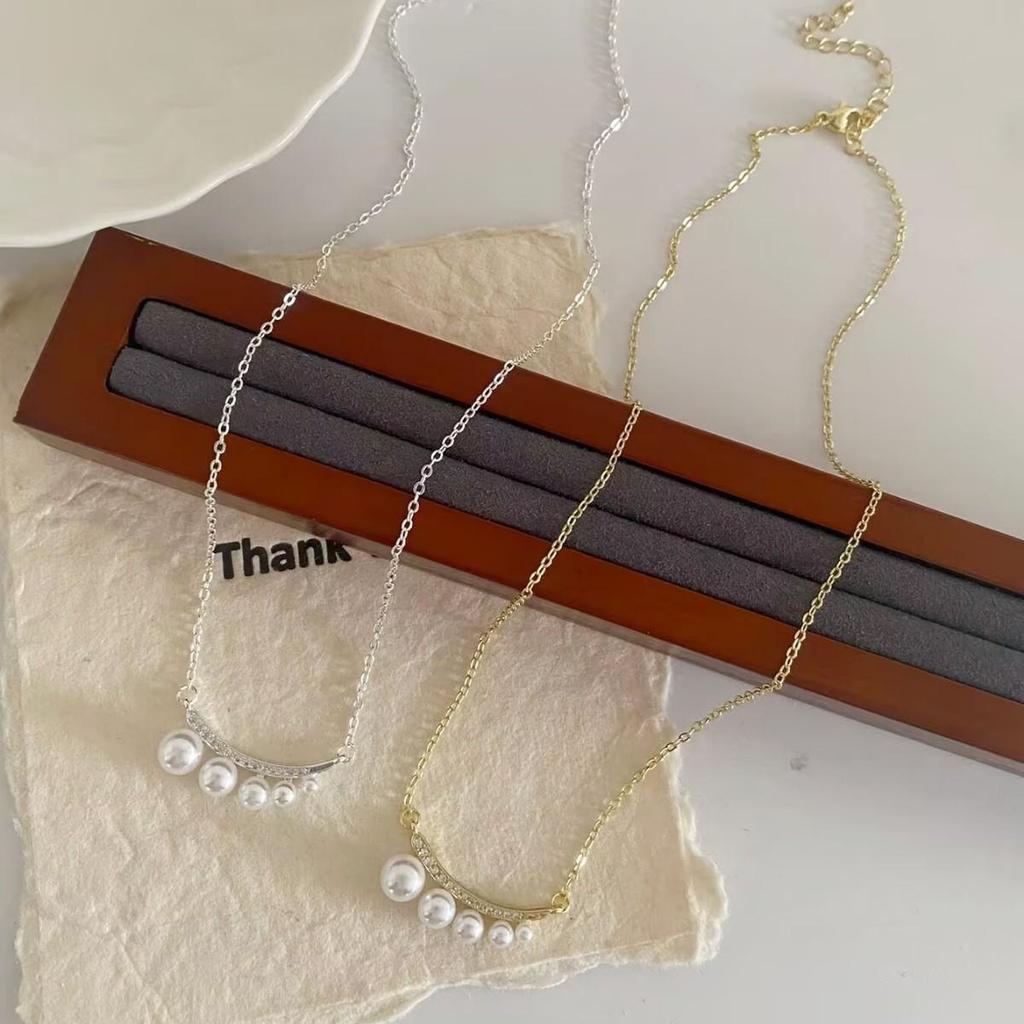 Elegant Micro-Inlaid Pearl Necklace – Unique, Fashionable, and Versatile Clavicle Chain.