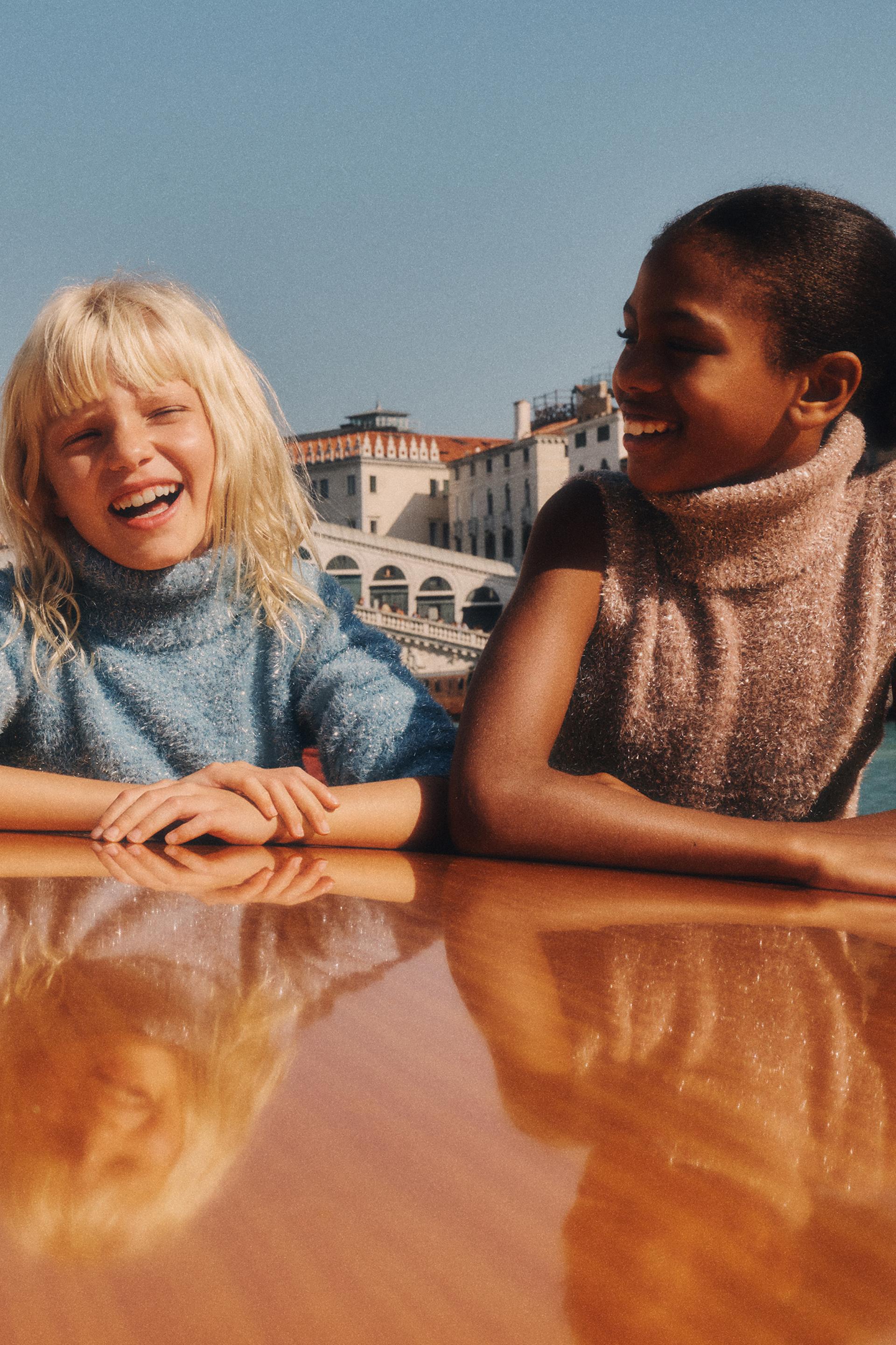 

СВИТЕР ИЗ ИСКУССТВЕННОГО МЕХА