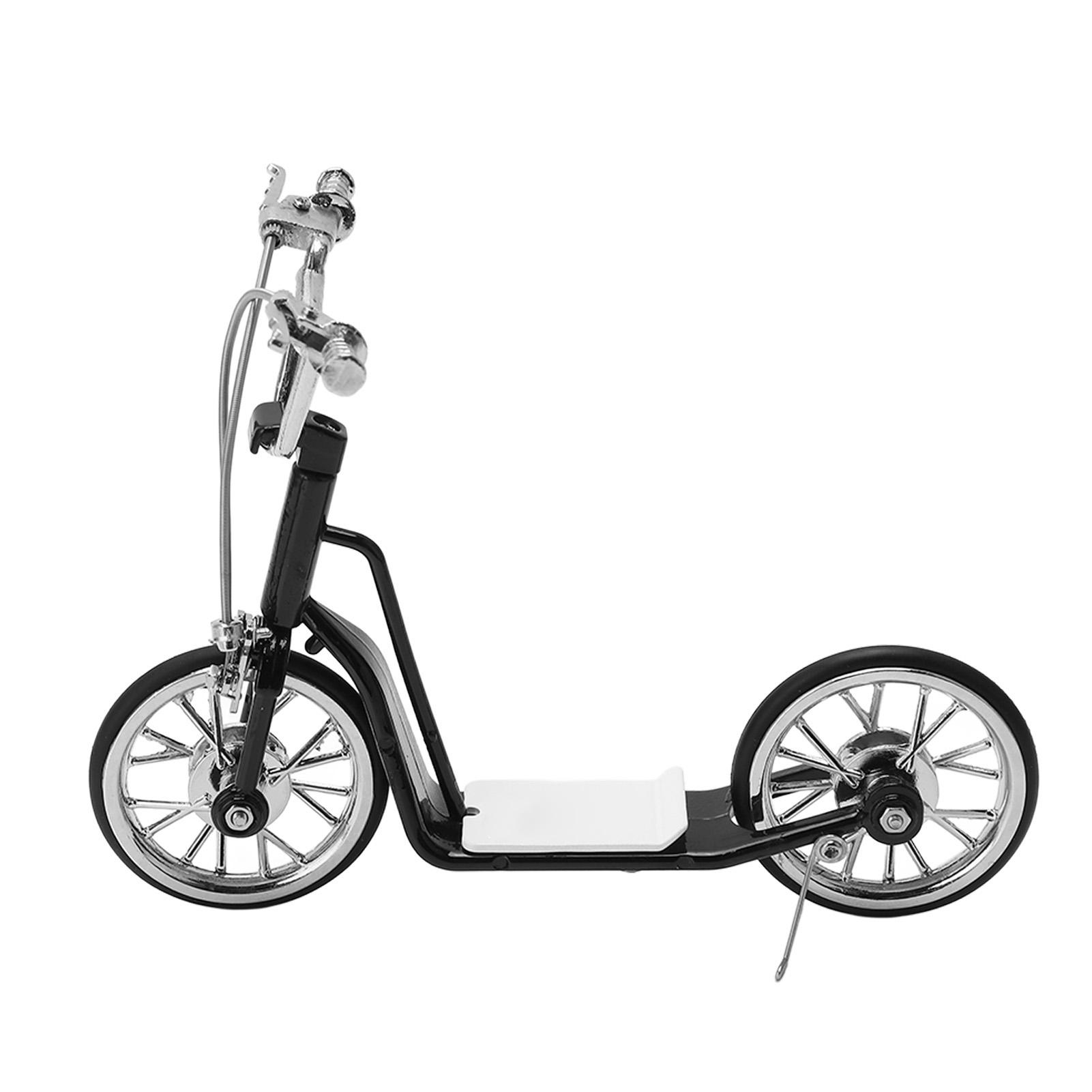 

Игрушки для самокатов 13x16,5 см 5,1x6,5 дюймов Яркие самодельные сплавные материалы Черные миниатюрные игрушки для самоката