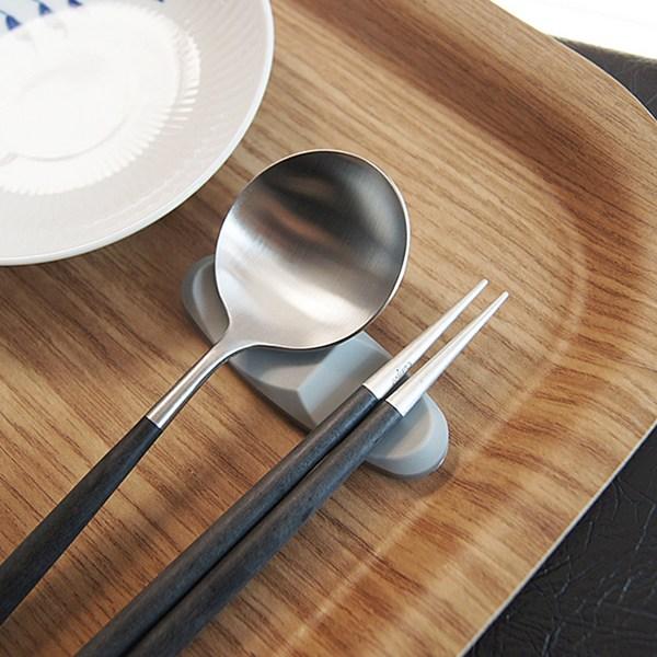 2 Types of Soft Gray Silicone Spoon Rests X 2p, Light Gray, Dark Gray, 1 Set, Korean Popular Tableware