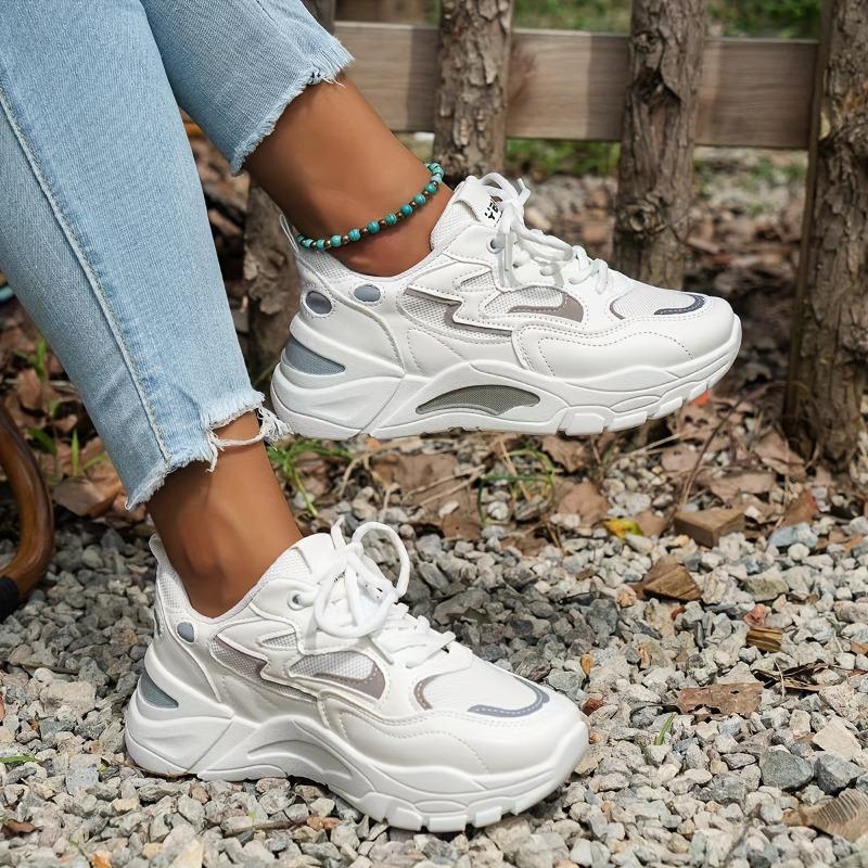 The New Korean Style Ins Dad Shoes for Girls In Autumn Are Versatile Thick-soled Sports Shoes