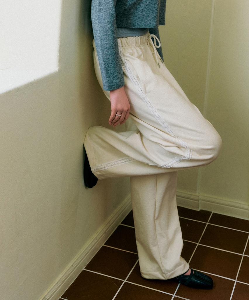 ROEM Lace Detail Track Pants (Cream) Rmtwg23Yt1