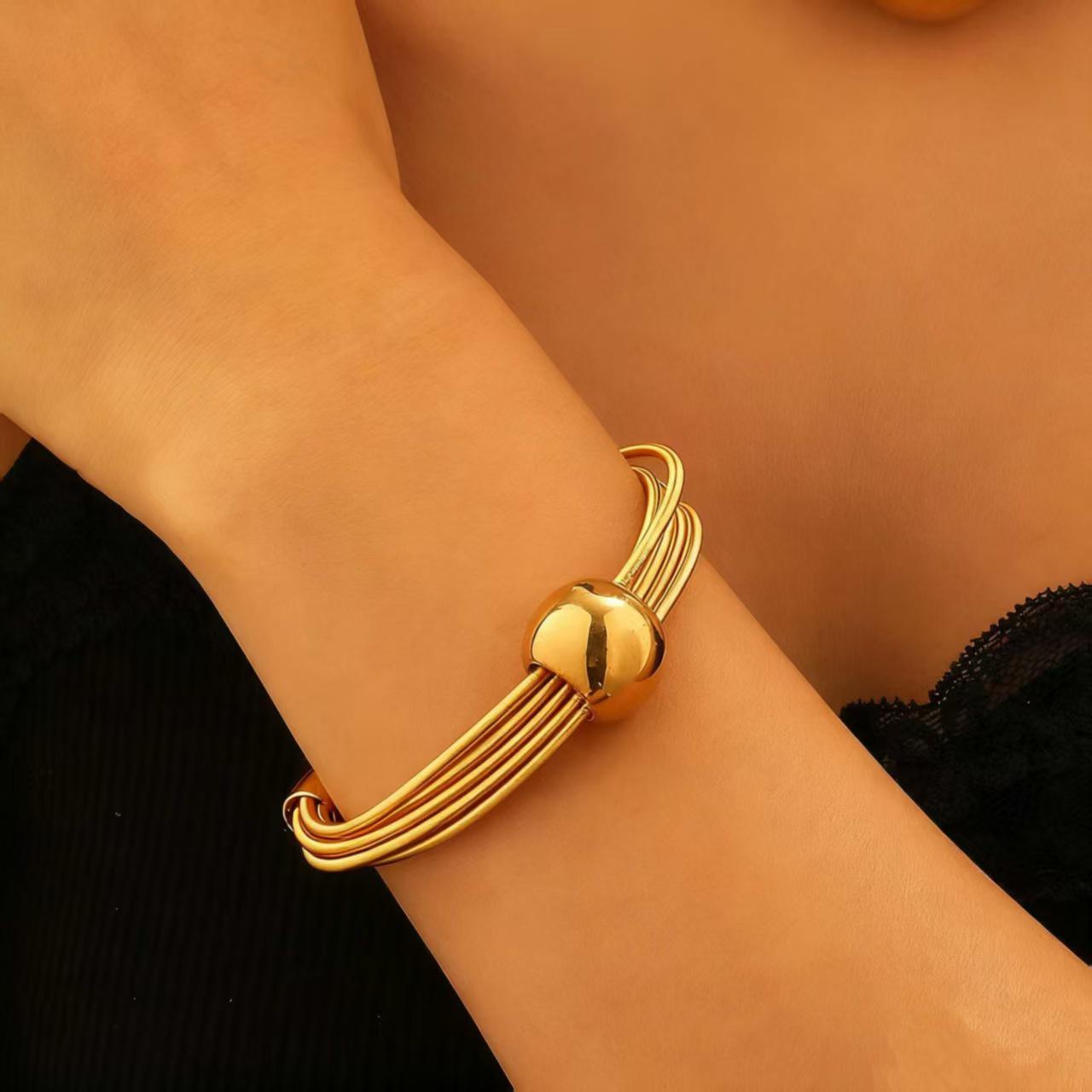 

Европейско-американский металлический панк пружинный ожерелье браслет