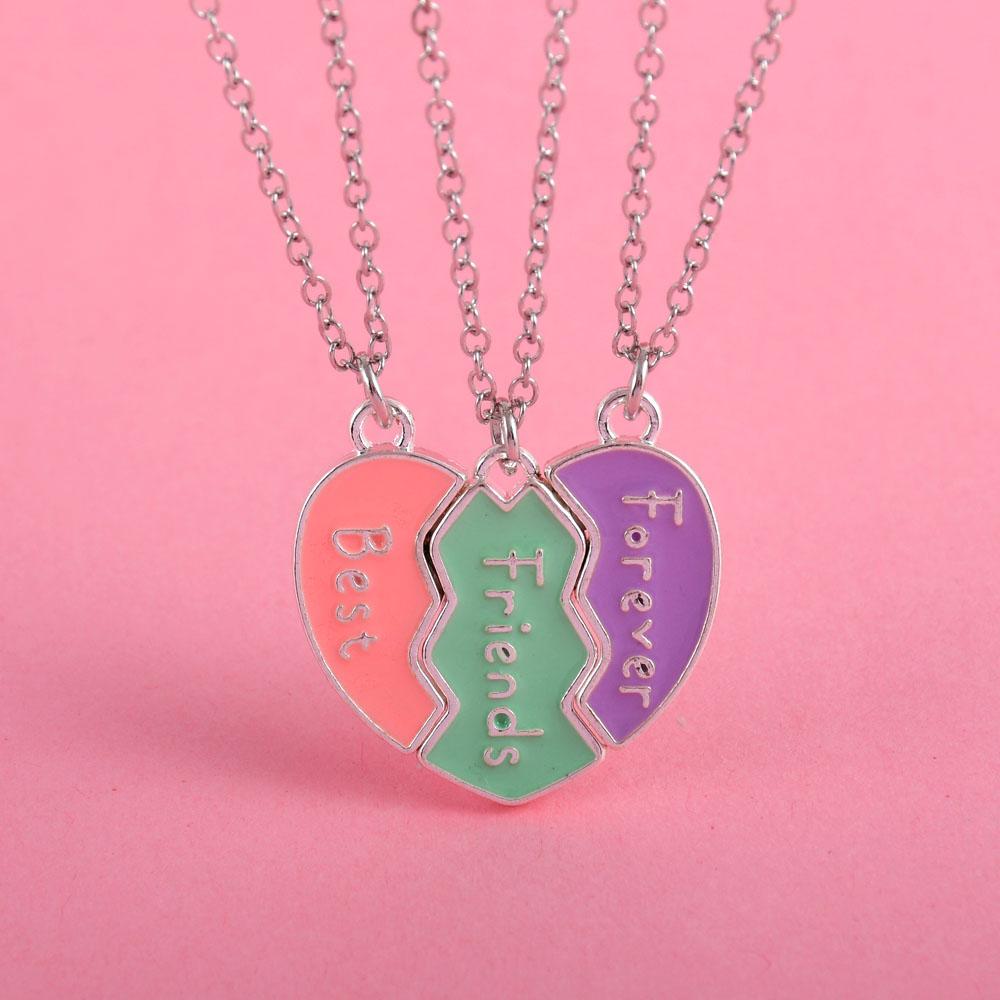 

A Girl 3Pcs/set Heart-shaped Stitching Letter Best Friend Necklace BFF Friendship Jewelry Gifts for Girls срібний