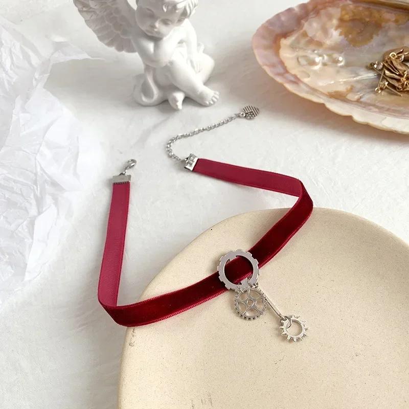 

Подвеска Diablo Punk Metal Gear, винно-красная паровая вельветовая сексуальная бижутерия для женщин, черное широкое ожерелье с покрывалом, модные ювелирные изделия вино красного