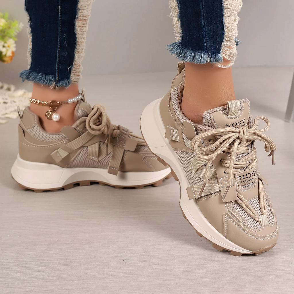 Fashion Women Sneakers New Breathable Mesh Platform Sneakers Women Casual Lace Up Outdoor Designer Shoes Comfortable Low Top Women Shoes