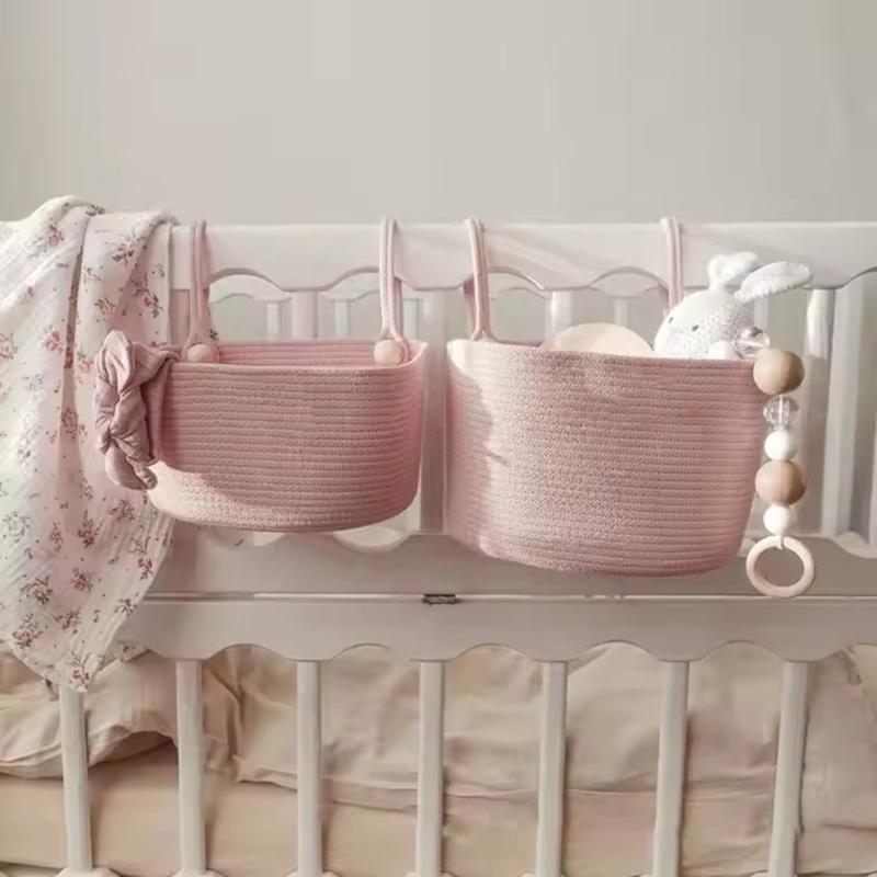 Geräumiger hängender Kinderzimmer-Organizer Baby-Gitterbett-Aufbewahrungskorb für essentielle Windeln Spielzeug Tragbares Leichtgewicht-Design