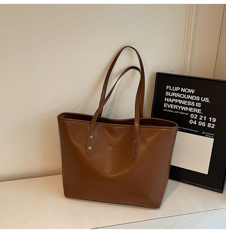 Premium texture commuter large-capacity bag women's 2025 new fashion shoulder bag casual versatile portable tote bag