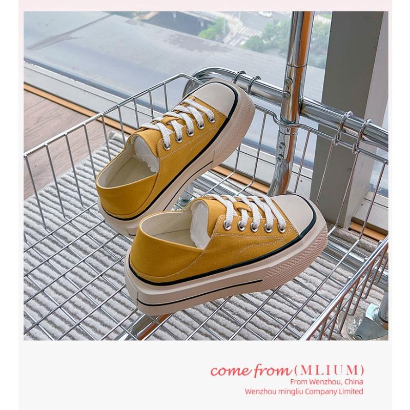 Chaussures Blanches Petites à Bout Carré Été Semelle Épaisse Chaussures de Planche Décontractées Respirantes Plates pour Femmes