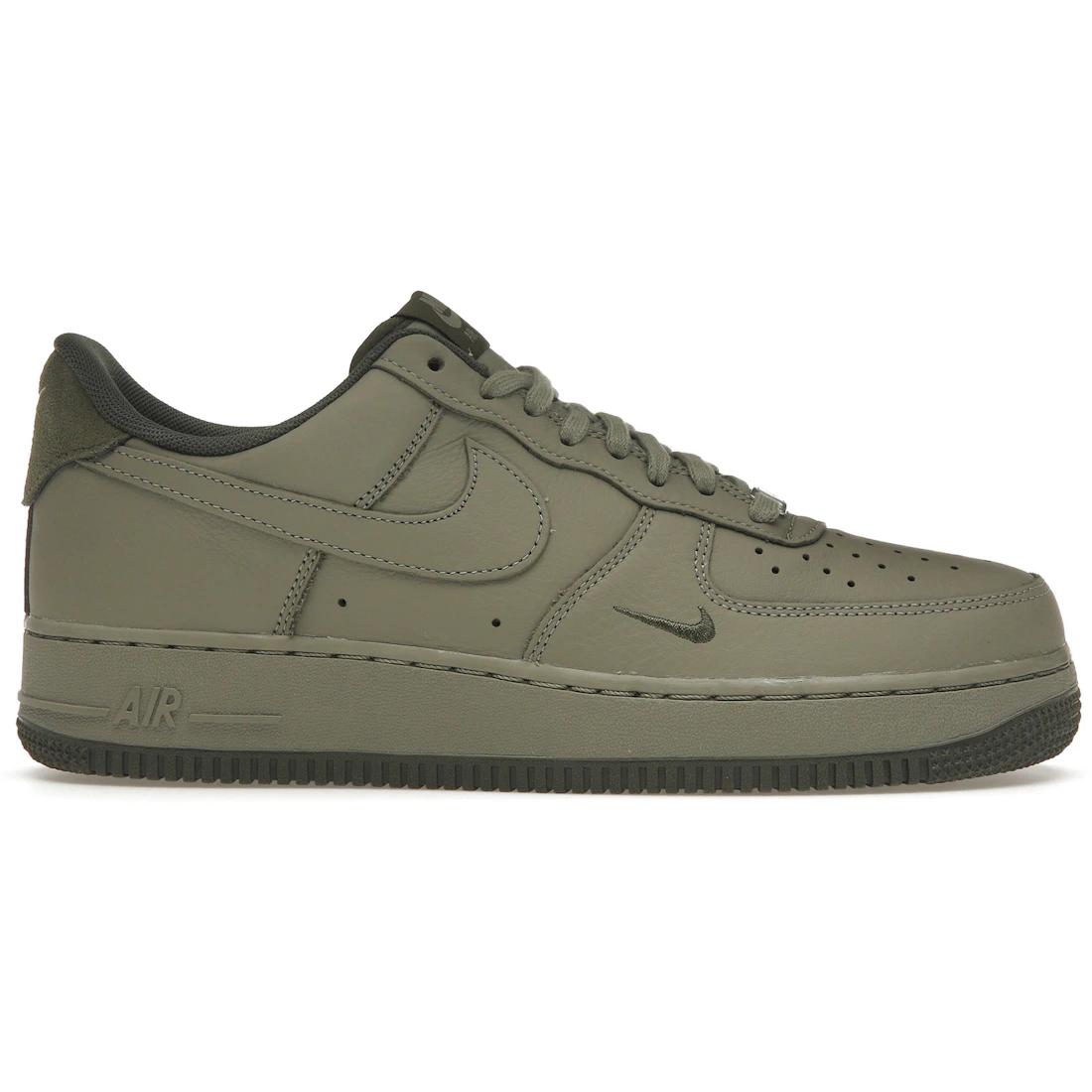 

Кроссовки Nike Air Force 1 Low 07 LV8 Light Army Cargo Khaki(HM9483-300) 38.5