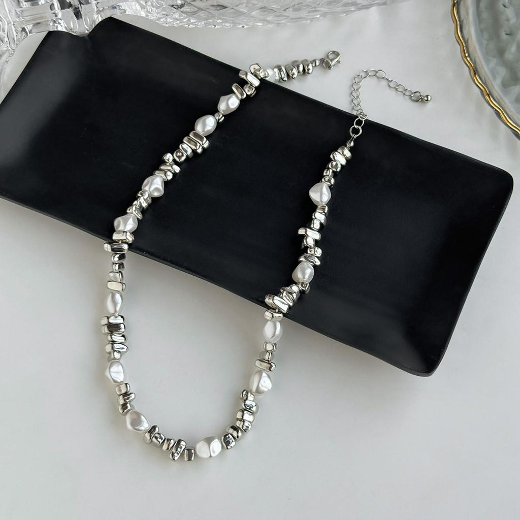 Irregular Pearl Beaded Choker Necklace Women Gold Color Fragment Metal Beads Collarbone Chain Minimalist INS Daily Neck Jewelry