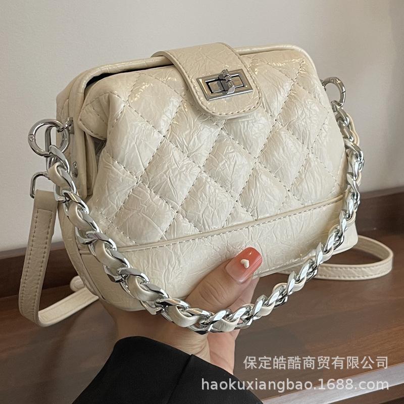 Niche Silver Bag Women's 2025 New Trendy Fashion High-end Shoulder Bag Diamond Chain Messenger Bag