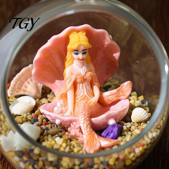 Waterproof Resin Crafts Mini Mermaid Figurine, Shell Couch Ornament, Mediterranean Style Fairy Home Tabletop Soft Furnishings Garden Accessory
