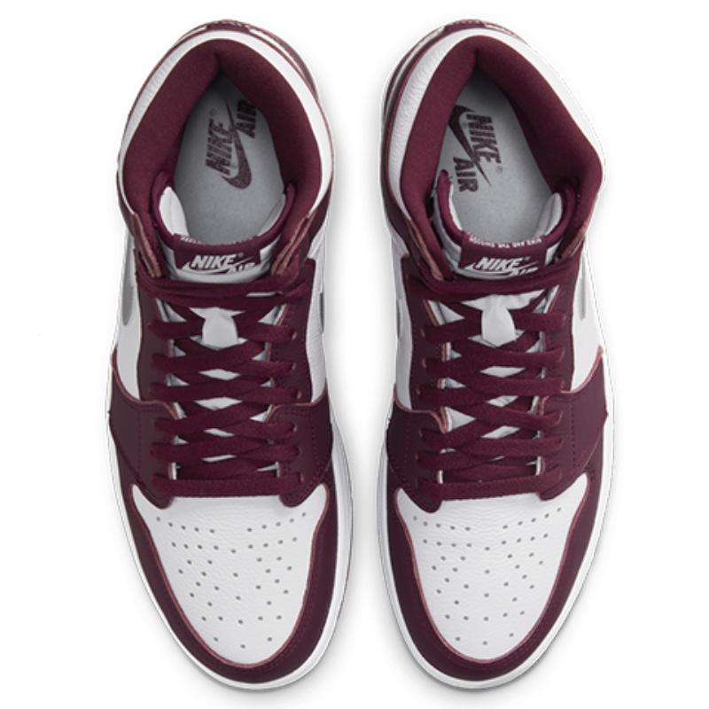 Air Jordan 1 Retro High Og 'Bordeaux' Jordan 555088-611