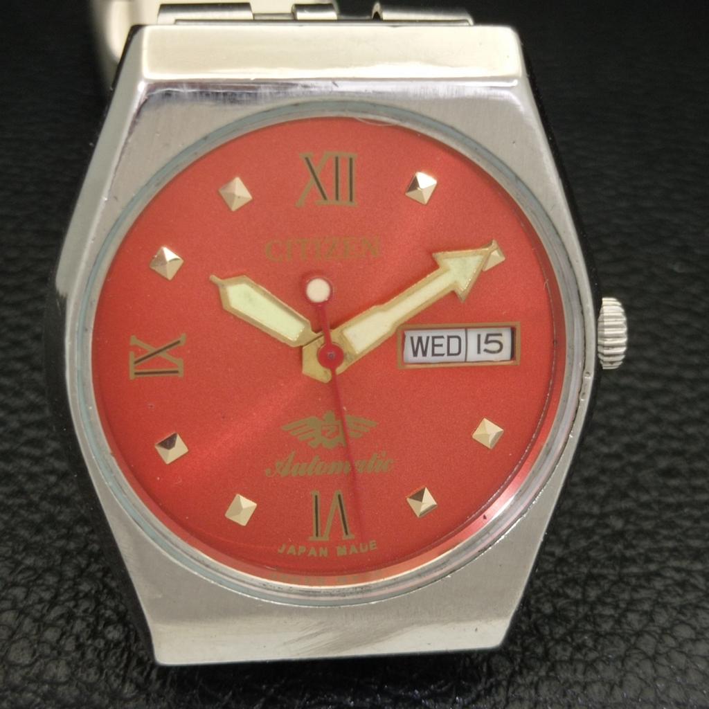 JAPAN MENS GENUINE VINTAGE CITIZEN AUTOMATIC 8200 RED COLOR DIAL WATCH A500239-2 R151b-a500239