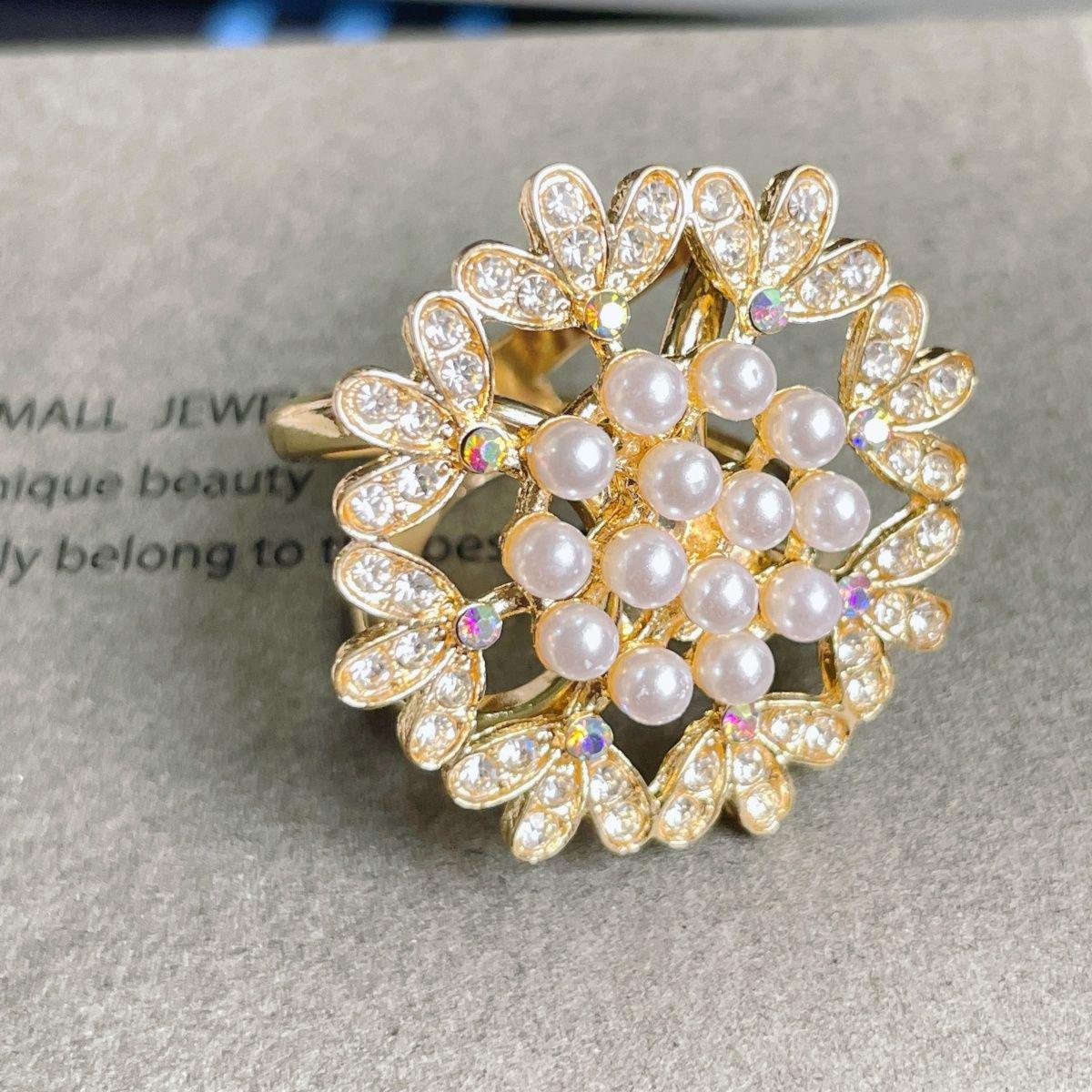Elegant Korean-Style Rhinestone Brooch and Pearl Snowflake Silk Scarf Buckle for Women