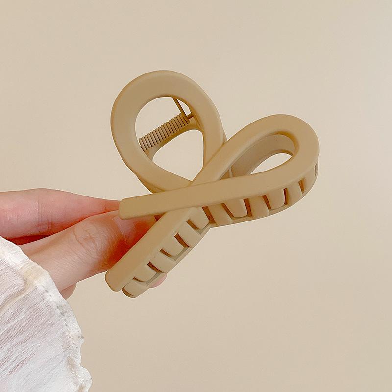 

Простые девушки матовые волосы краб заколки для волос маленького размера для женщин корейские аксессуары для волос милые заколки для хвостиков головные уборы Size fits all