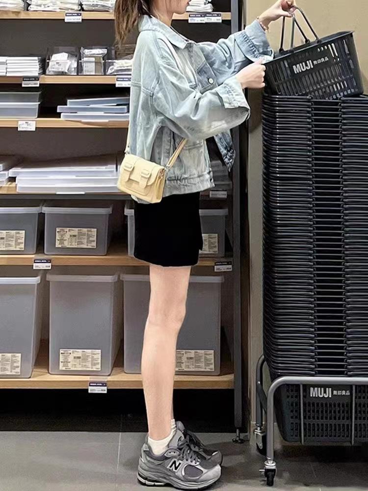 Sexy black spaghetti strap dress for women, new spring/summer outfit, slim fit, fitted fit, hip-hugging A-line short skirt
