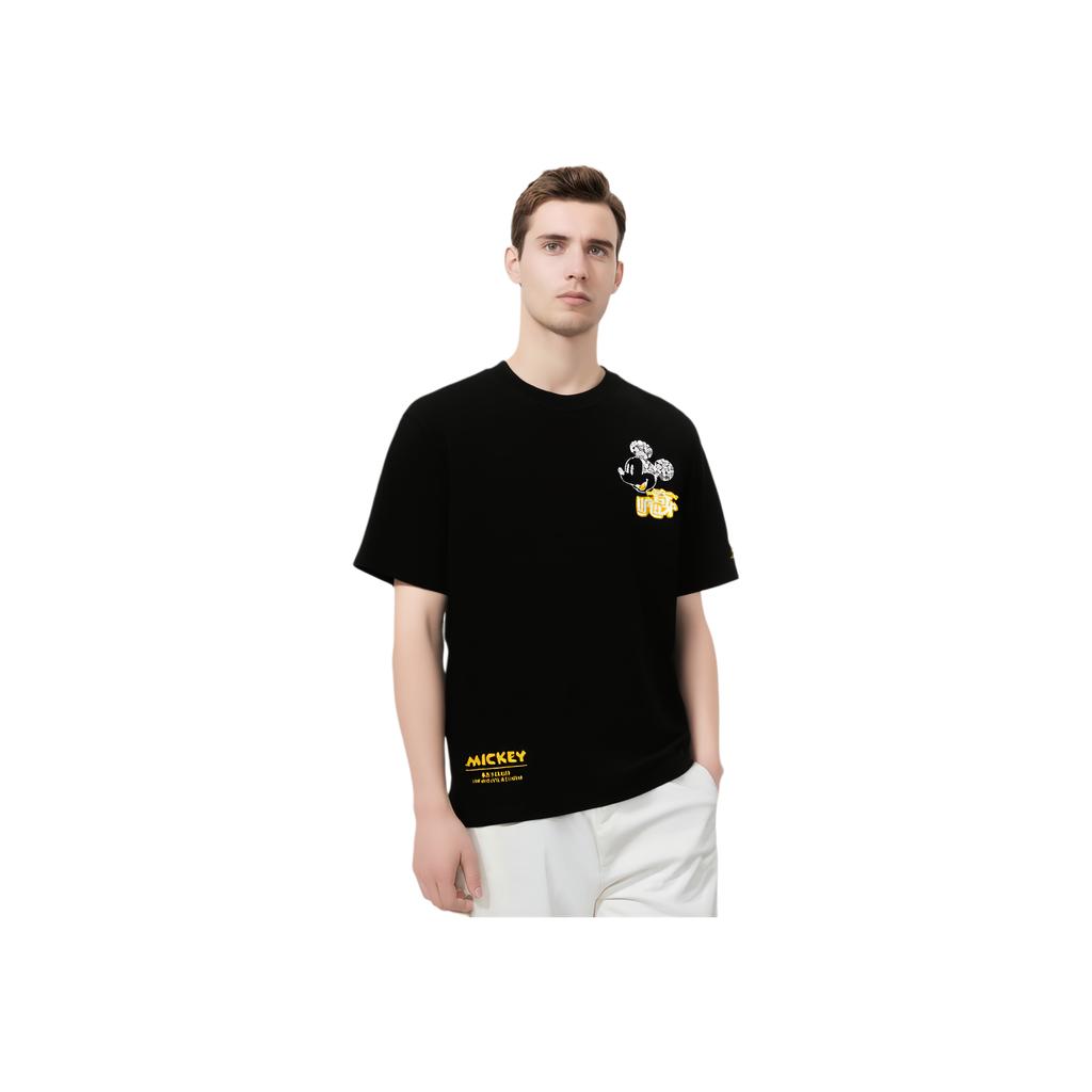 Li Ning Disney Mickey Kolaborace Měkké Pohodlné Prodyšné Logo Vyšívané Kulatý Výstřih Volné Krátký Rukáv Pánské Tričko Černé AHSUA75-2