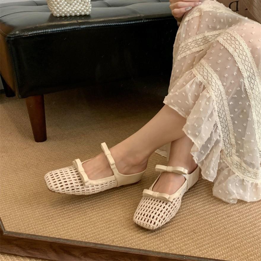 Platform slippers low heel thick heel single shoes French woven hollow Mary Jane shoes women's summer retro hole sandals women's