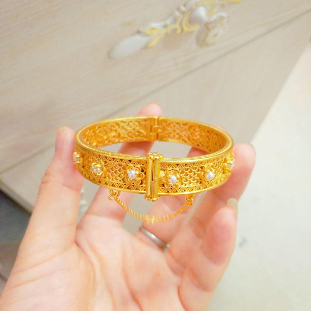 Vietnamese Sand Gold Peony Enamel Bangle: Women's Retro Hollow Flower Bracelet