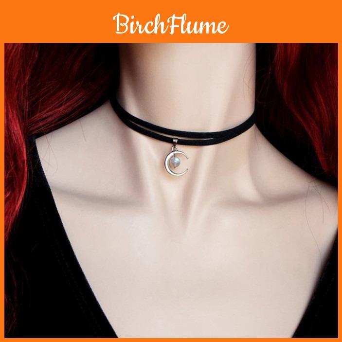 Moon Pendant Necklace Alloy Electroplated Fashion Jewelry For Women And Men