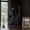 DYS 3D-gedruckte sitzende Sensenmann-Statue, gesichtsloser Mann in schwarzem Gewand auf Schaukel-Figur, gotische Kapuze Skulptur Ornament, dunkler Stil Figur Dekoration