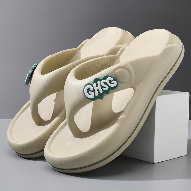 

Шлепанцы летние новые повседневные нескользящие для ношения в помещении и на улице с мягкой подошвой износостойкие с цветовой блокировкой пляжные мужские крутые тапочки 44-45 хаки