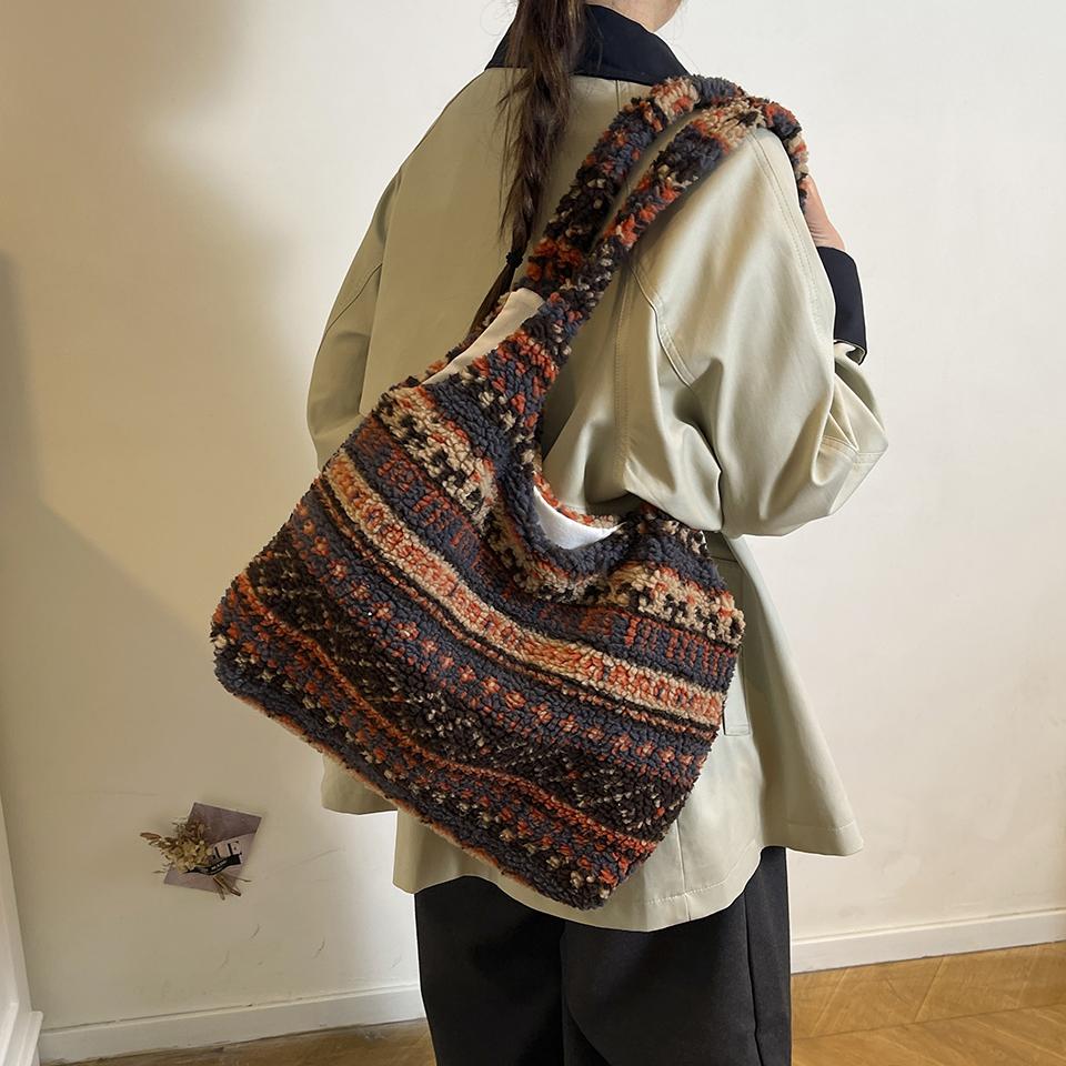 Vintage Handmade Bohemian Velvet Tote Bag Trendy Natural Material Crochet Shoulder Bags Hobo Bags Spacious chic for Daily