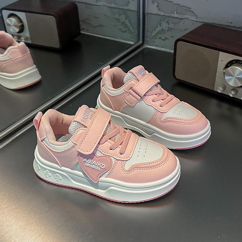 Girls' 2025 Spring/Autumn Soft-Soled Leather Sneakers for Young and Older Kids - Casual Board Style.