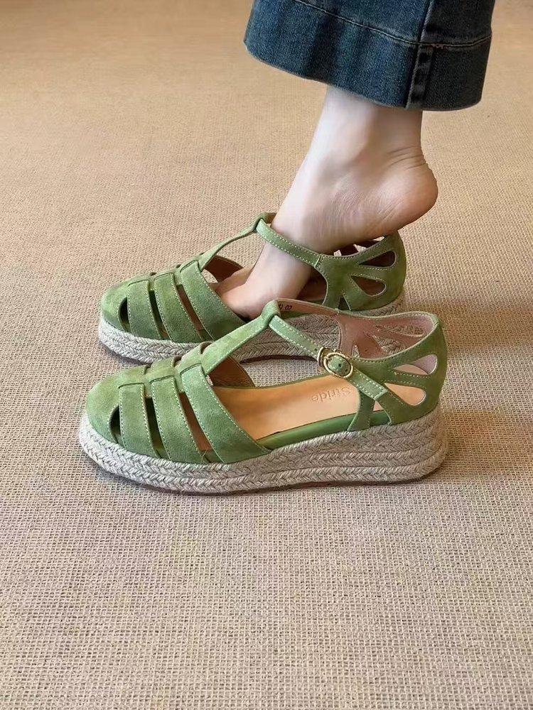 Soft leather version~ retro style woven hollow T-buckle belt casual straw woven thick-soled wedge heel bag head sandals women's outer wear