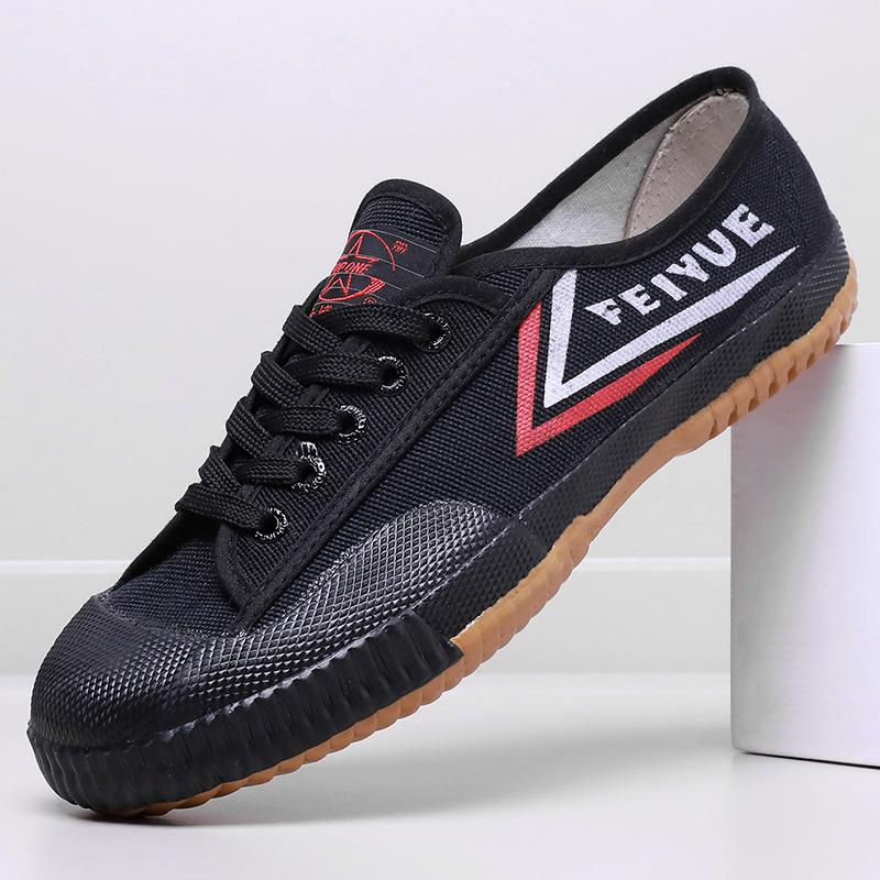 2025 New Men Canvas Shoes Unisex Kung Fu Wushu Shoes Men Fashion Comfortable Training Sneaker Lace-Up Soft Sole Men Tennis Shoes