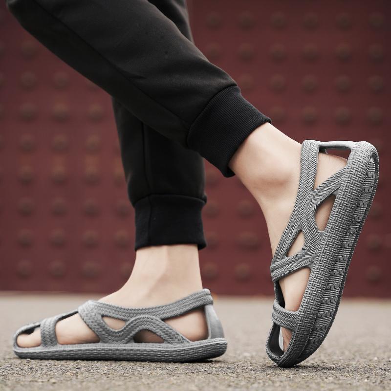 Sommermotetrend Ensfarget Utendørs Sandaler Strandsko Fritidssko Hullsko Latesko