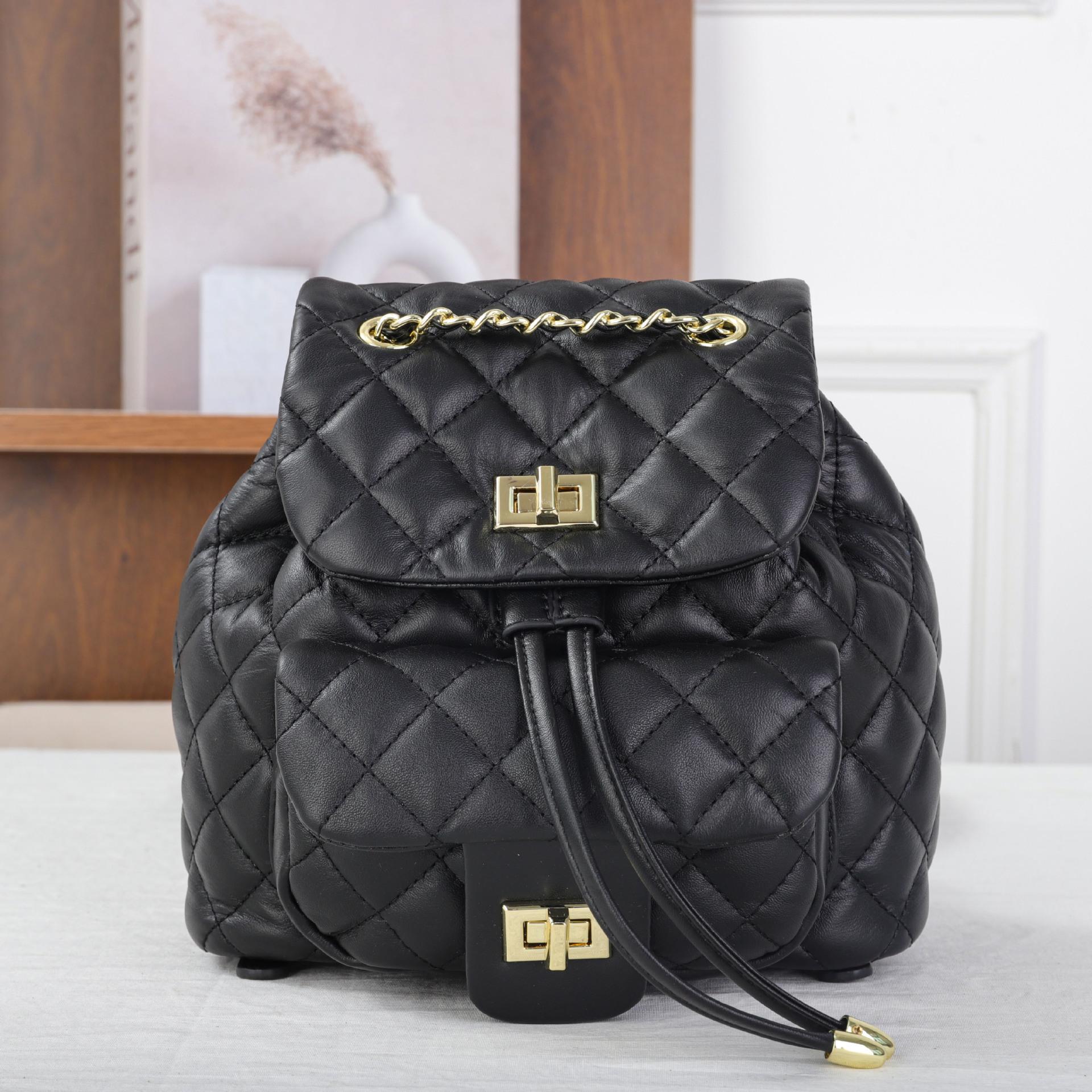 

Рюкзак женский универсальный большой вместимости модный чёрный