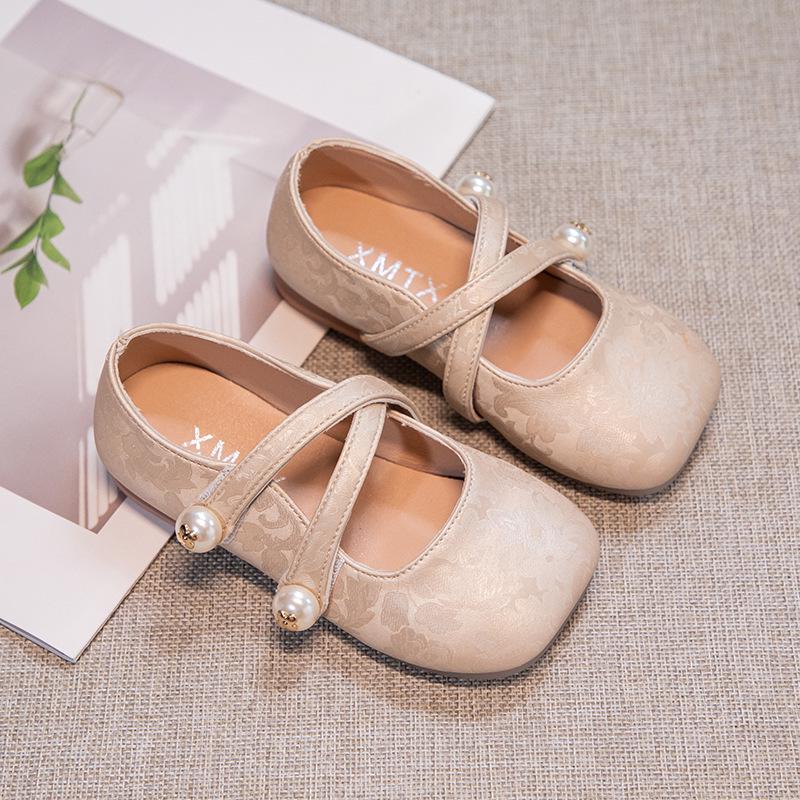 Girls' Chinese Style Soft Sole Leather Loafers - Spring 2026 Princess Flats for Medium & Large Children.