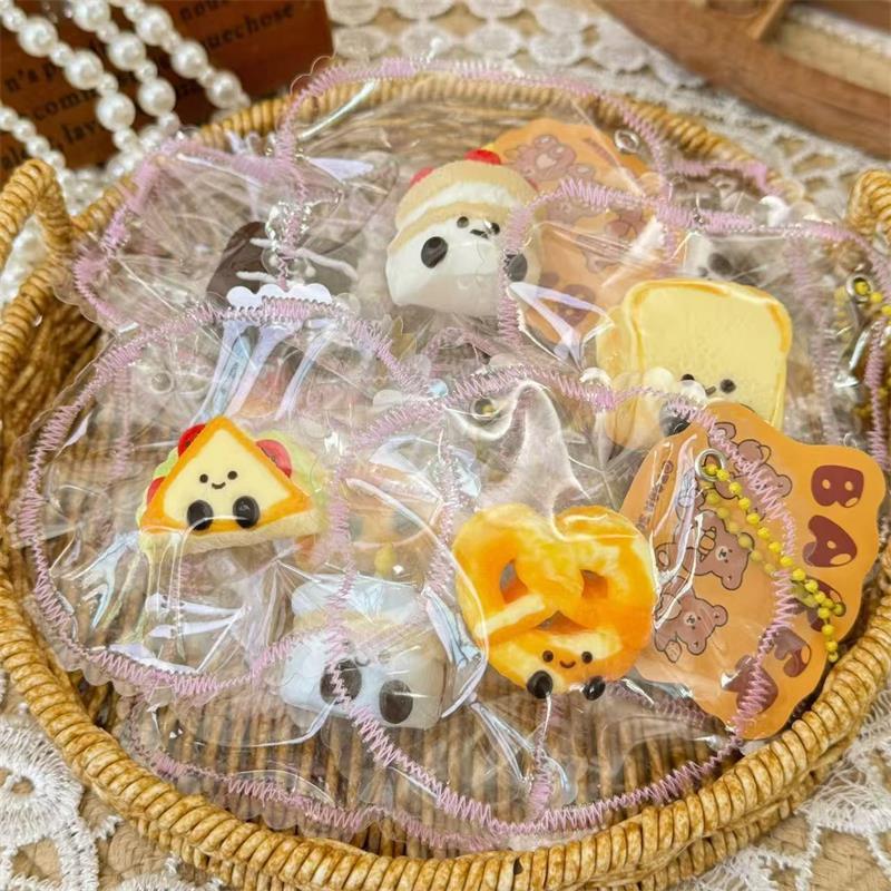 Comida de Simulação Fofa Torrada Hambúrgueres Bolo Brinquedo de Apertar Silicone Brinquedo para Alívio de Estresse Diversão Descompressão Brinquedo de Recuperação Lenta Chaveiro Presentes