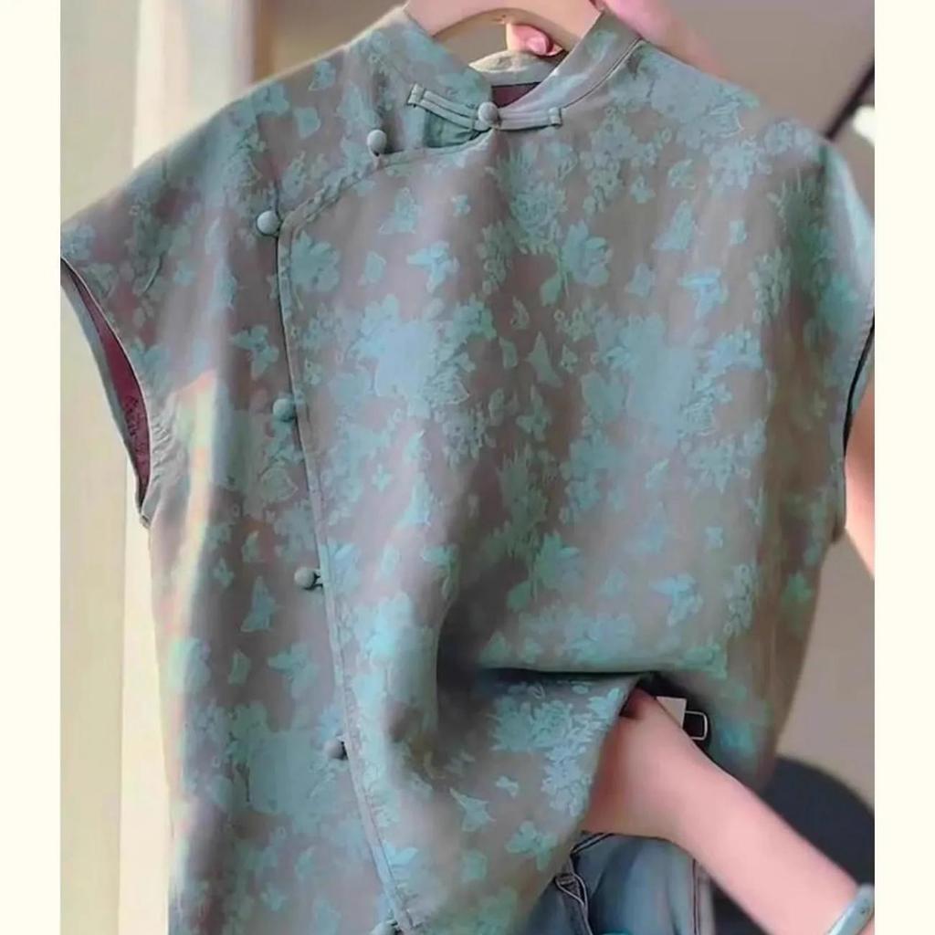 Female Summer-Style New Chinese-Inspired Sleeveless Blouse with Button Closure, Printed Patchwork Unique