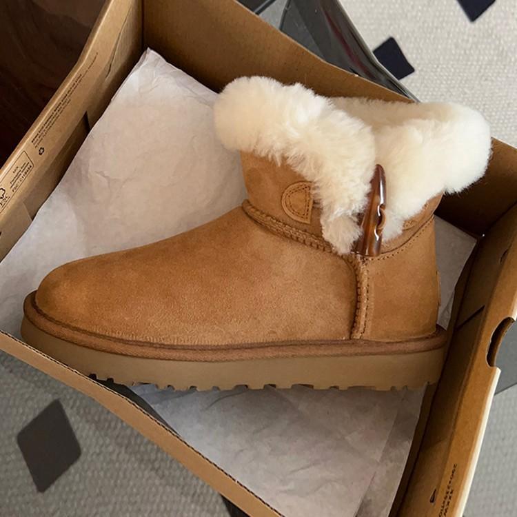 Wool~ 2025 women's winter fur integrated horn buckle short boots cotton shoes non-slip warm thick-soled snow boots