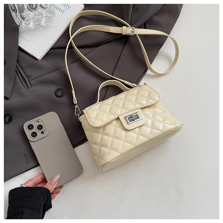 High-end diamond portable small bag women's 2025 new fashion small square bag niche design single shoulder messenger bag tide
