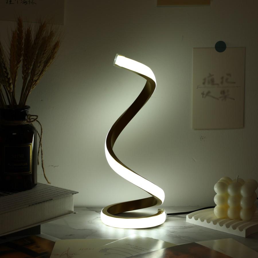 1 Stück Kreative Goldene S-förmige Dreifarbige Licht USB-betriebene Schreibtischlampe Dekoration