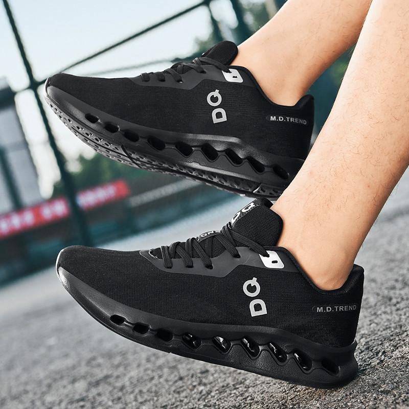 Fashion cushioning running shoes men's flying woven breathable mesh sneakers low-top lace-up outdoor lightweight travel shoes men