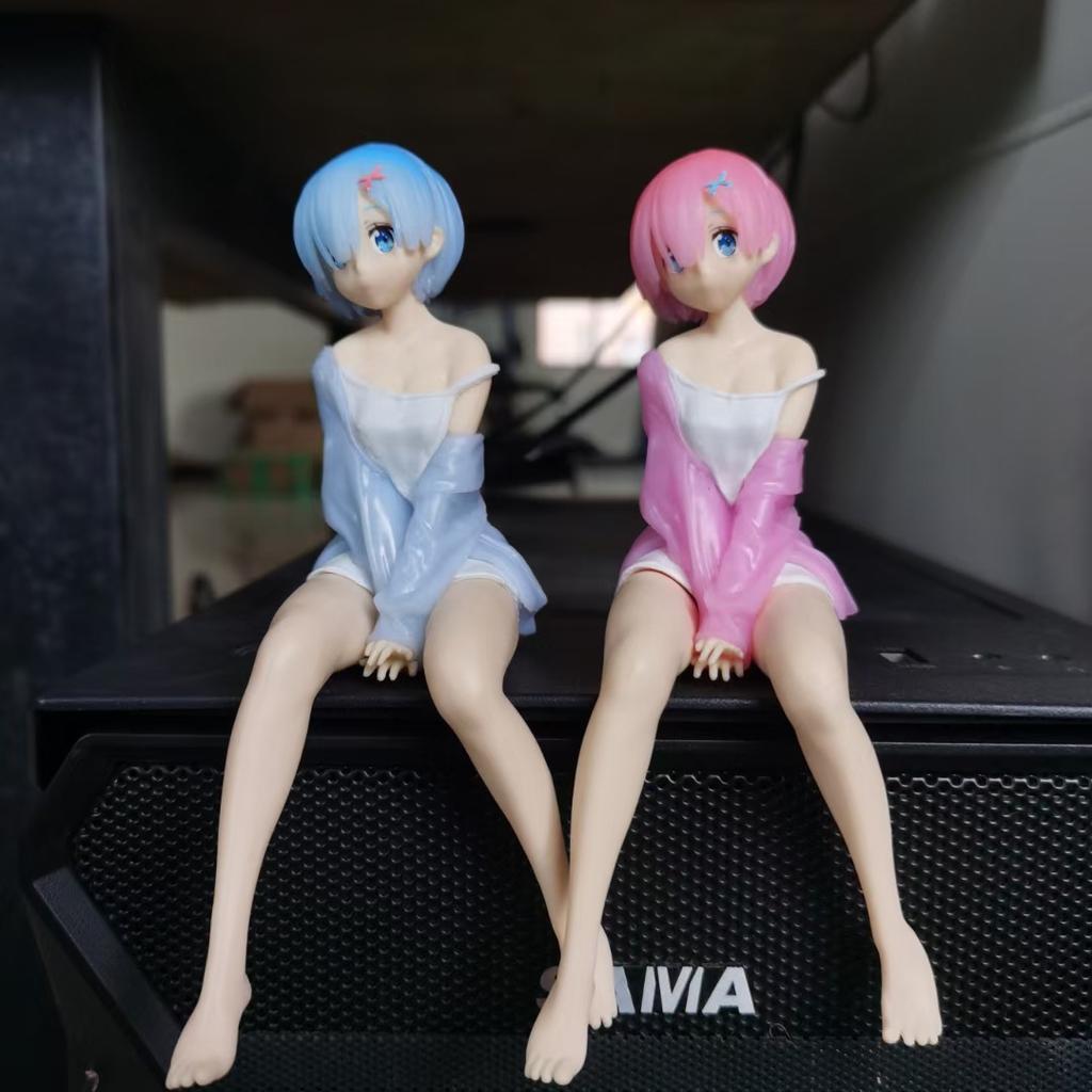 Life In a Different World from Scratch Sitting Ram Rem Figure Car Ornament Instant Noodles Pressed Doll