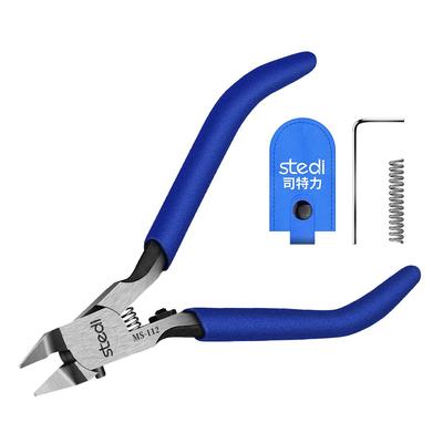 Stedi Cutting Tool for Plastic This Tool Features a Thin Blade with a Protective Specifically Designed for Plastic Ultra-Thin Double-Edged Models.