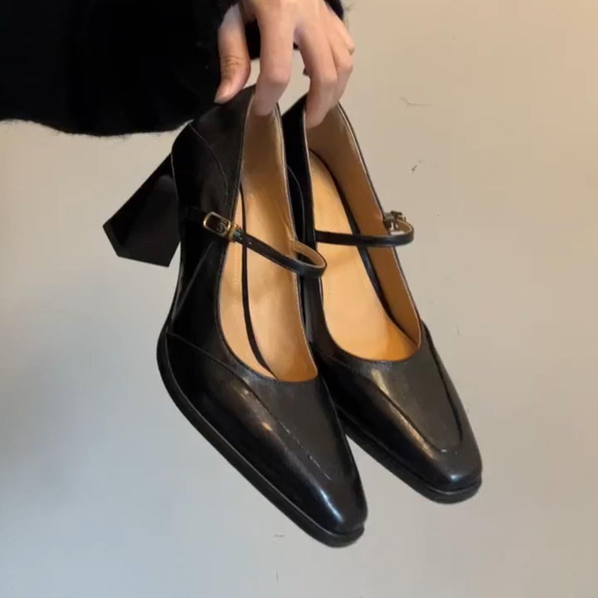 

Retro thick high-heeled Mary Jane shoes women s one-word buckle work shoes light mouth square head versatile single shoes 35