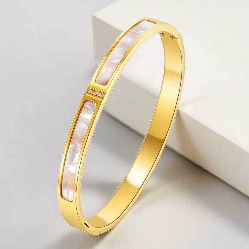 Women's Titanium Steel Bracelet with Inlaid Diamonds - Elegant Starry Design, Non-Fading, INS Style, High-End Full Diamond Bangle.