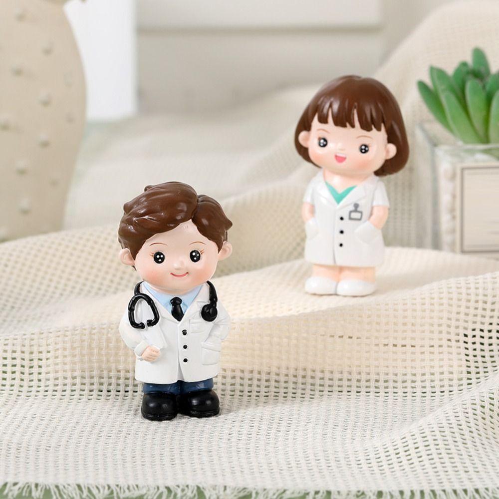 DlY Doctor Garage Kit Cartoon Nurse Cake Ornaments Exquisite Doctor Nurse Model Statue  Home Decor