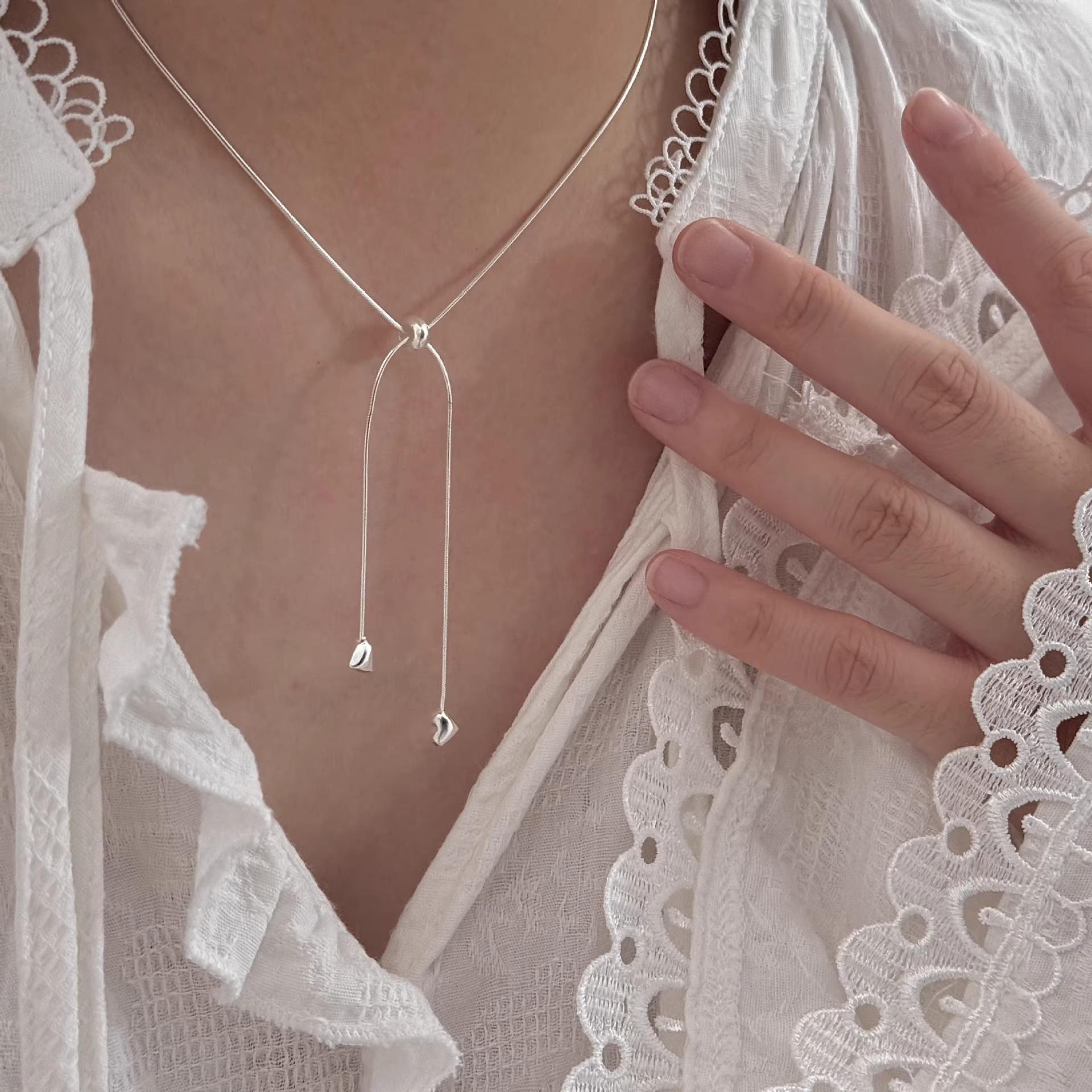 New Heart-Shaped Adjustable Beaded Snake Bone Necklace - Luxe Minimalist Design for Women