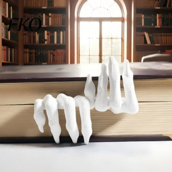 Gothic Home Decor Creepy Demon Claw Bookmark, 3D Printed Scary Dark Style Bookmark Hand for Book Lovers, Halloween Bookshelf