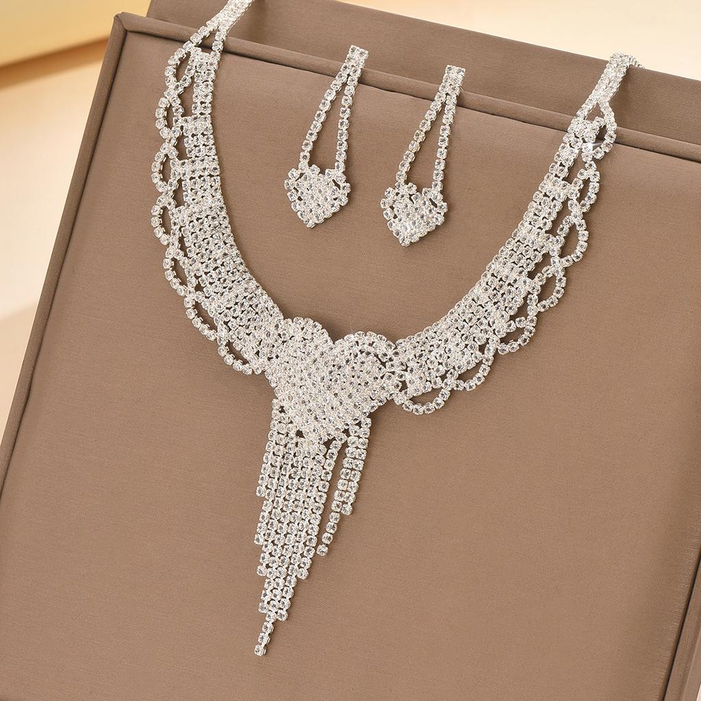 New 2pcs Set Luxury Shiny Full of Rhinestone Heart Pendant Tassel Necklace Drop Earring Set for Women Bride Wedding Jewelry Sets